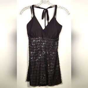 NWT! Women's Stunning Black Halter V-neck Top - Size Medium